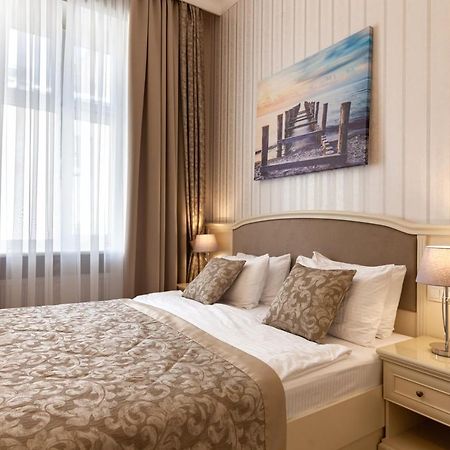 إلفيف Royal Mini-Apart Hotel On Rynok Square المظهر الخارجي الصورة