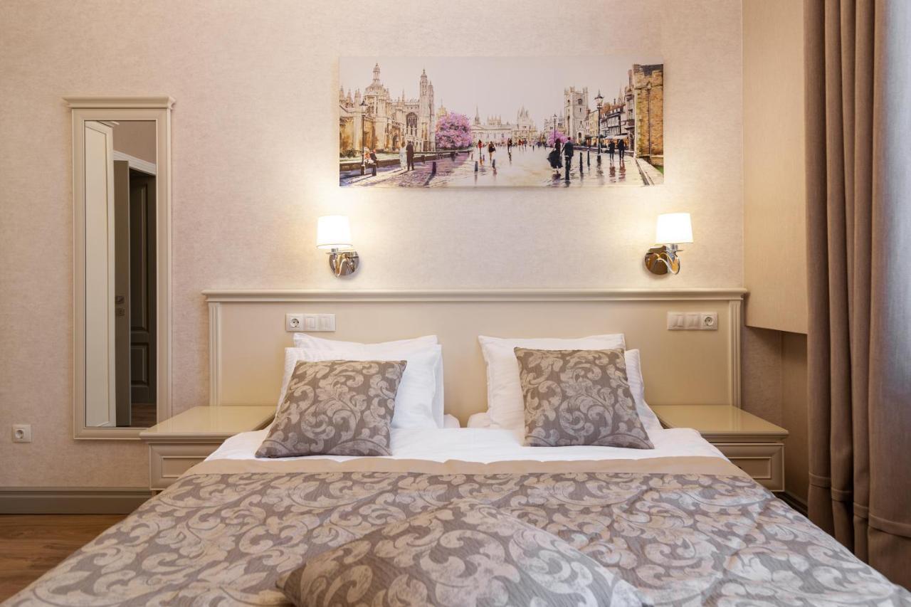 إلفيف Royal Mini-Apart Hotel On Rynok Square المظهر الخارجي الصورة